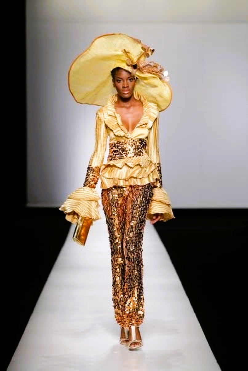 Pièce d'exception or et couture - Collection Or Céleste